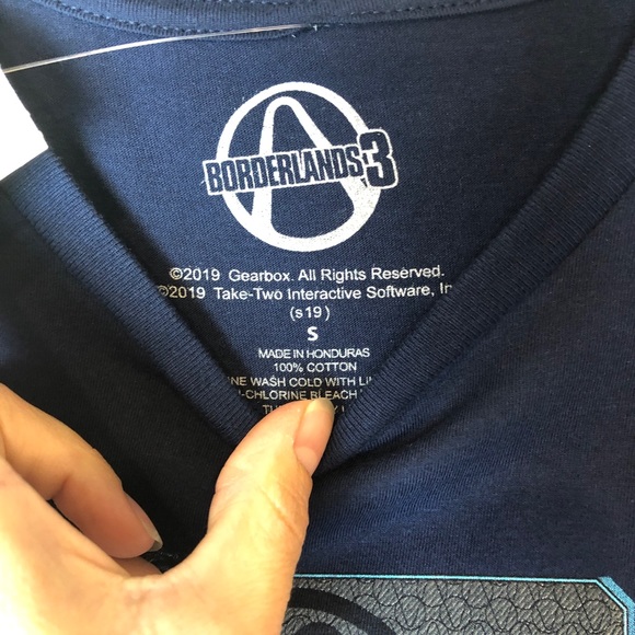 Borderlands 3 Vault Hunters T-Shirt - Picture 6 of 7